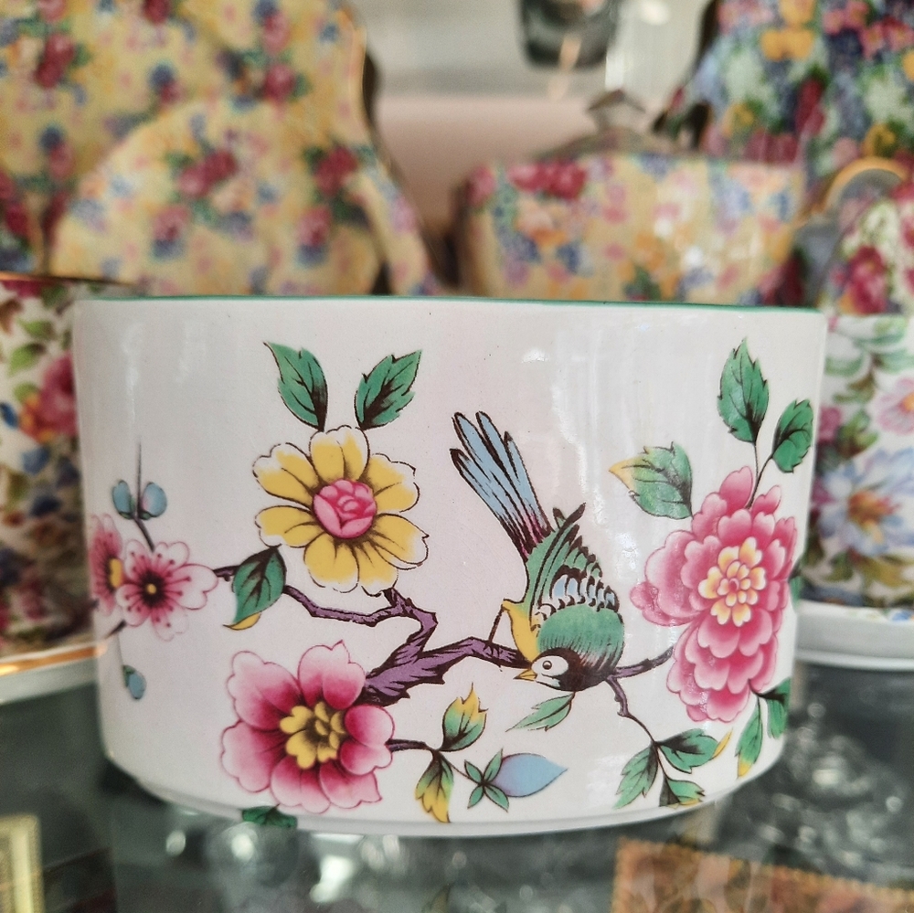 James Kent Chinese Rose Old Foley toothbrush holder